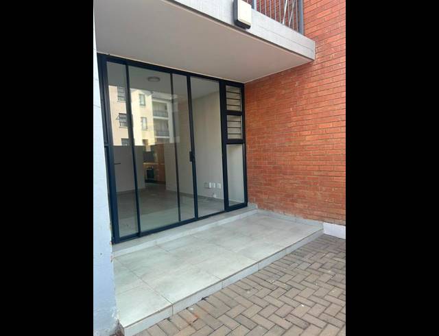 3 BEDROOM APARTMENT FOR SALE IN SILVER LAKES